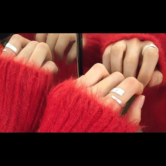 Silver ring - Picture 3 of 4